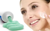 Khả năng trị mụn thần kì của kem đánh răng