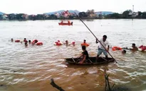 Nghệ An: 6 học sinh tử vong vì mưa lũ