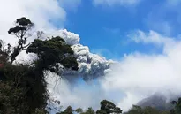 Núi lửa Costa Rica phun trào mạnh nhất trong 2 thập kỉ qua