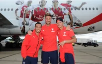 Arsenal bị chê ‘sang chảnh’ vì ngồi máy bay đúng … 14 phút