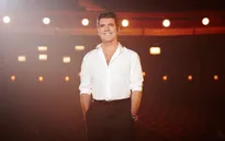 Simon Cowell lần đầu ngồi ‘ghế nóng’ America’s Got Talent