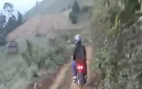 Nhức nhối nạn “ôm thuê” ma túy qua biên giới