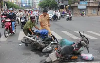 Vận chuyển thuốc lá lậu gây tai nạn rồi bỏ trốn