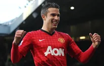 Bị HLV Van Gaal “ghẻ lạnh”, Man Utd đã sẵn sàng bán Van Persie