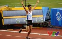 Dương Văn Thái nước rút thần sầu, giành cú đúp Vàng tại SEA Games 28