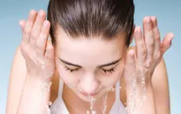8 lời khuyên để đối phó với làn da dầu trong mùa hè