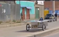 Xe chạy bằng năng lượng mặt trời đầu tiên tại Boliva