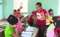 Nghệ An: Niềm vui biết chữ của phụ nữ vùng cao