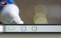 8 cách loại bỏ vết xước trên smartphone và tablet