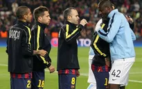 Yaya Toure lén lút gặp mặt Messi và Xavi