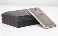 ZenFone 2 phiên bản Deluxe Special Edition có thiết kế nắp lưng ấn tượng lên kệ
