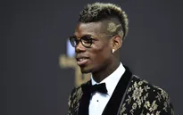 Paul Pogba đã đến cửa Old Trafford, Chelsea chi tiền tấn mua hàng thải