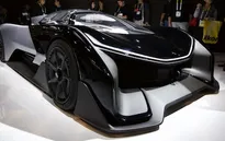 Chiêm ngưỡng siêu xe điện FFZERO1 tại CES 2016