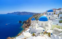 Những đám cưới đã cứu Santorini, Hy Lạp thoát khỏi suy thoái kinh tế