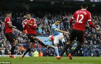 Rashford biến Demichelis thành trò hề, mở tỷ số cho Man Utd