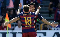 Suarez lập hat-trick, Barca đăng quang ngôi vô địch La Liga 2015/16