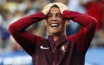 Dư âm EURO 2016: Nước mắt Ronaldo và những trang sử viết lại
