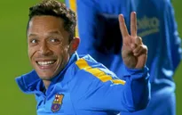 Adriano viết tâm thư đầy xúc động trong ngày chia tay Barcelona