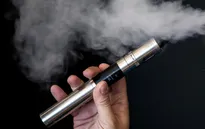 Mỹ cấm sử dụng thuốc lá điện tử trên máy bay