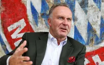 Uli Hoeness từ chức chủ tịch Bayern Munich