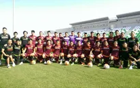 Tuyển thủ U23 Việt Nam hứng khởi trong buổi tập đầu tiên tại Qatar