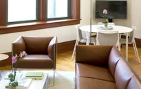 Thích thú với văn phòng làm việc tiện nghi như nhà ở