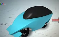 Độc đáo xe ba bánh có thể nghiêng 52 độ