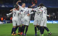 Champions League 2015/16: Ibra "tiễn" Chelsea, Benfica "lạnh" hơn Zenit