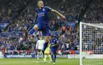 Leicester 3-1 Everton: Vardy bùng nổ trong ngày đăng quang