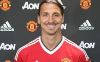 Chân chưa chạm bóng, Ibrahimovic đã phá kỷ lục tại Man Utd