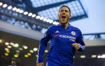 Sững sờ với pha solo ghi bàn hoàn hảo của Hazard vào lưới Liverpool
