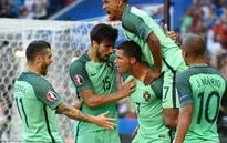"Tiểu C.Ronaldo" tâng bốc phiên bản thật lên mây xanh