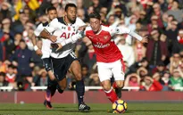 Arsenal 1-1 Tottenham: Hòa nhạt nhòa, Pháo thủ lỡ ngôi đầu!