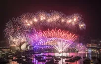 Mãn nhãn với bữa tiệc pháo hoa chào năm mới 2017 tại New Zealand và Australia