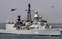 NATO điều động tàu chống buôn người đến vùng biển Hy Lạp