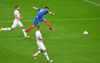 VIDEO EURO 2016: Giroud dứt điểm chéo góc, mở tỉ số cho ĐT Pháp