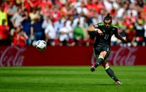 VIDEO EURO 2016: Bale lập "siêu phẩm" đá phạt vào lưới Joe Hart