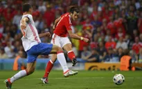 VIDEO EURO 2016: Gareth Bale tiếp tục lập công, Xứ Wales giành ngôi nhất bảng B
