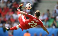 VIDEO EURO 2016: Siêu phẩm tung người móc bóng ghi bàn của Shaqiri (Thụy Sĩ)