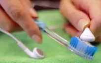 Những mẹo vặt giúp đồ điện tử luôn sáng bóng mà ít người biết