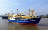 Bàn giao thêm một tàu cá vỏ thép cho ngư dân Phú Yên