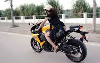 Sẽ cấp phép nhập khẩu xe mô tô phân khối lớn qua mạng
