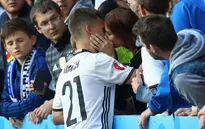 Những màn “khóa môi” ngọt ngào ở EURO 2016