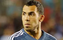 Carlos Tevez chính thức cập bến Thượng Hải, hưởng lương cao nhất thế giới