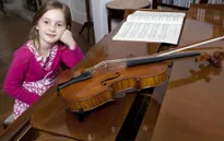 Thần đồng âm nhạc 10 tuổi sáng tác opera