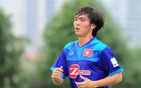 Tuấn Anh điều trị chấn thương tại Thái Lan