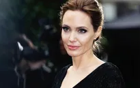 Angelia Jolie: Từ cô gái nổi loạn đến Đại sứ thiện chí Liên Hợp Quốc