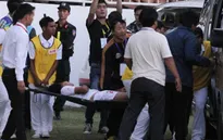 Hậu vệ Văn Pho không bị gãy xương, tổn thương nội tạng như dự đoán