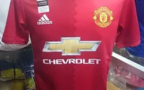 Man Utd lộ áo đấu kiểu “ghép mảnh” mùa giải 2016/17