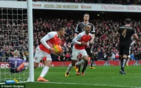 Arsenal 2–1 Leicester City: Hai dự bị Walcott, Welbeck cứu rỗi Pháo thủ